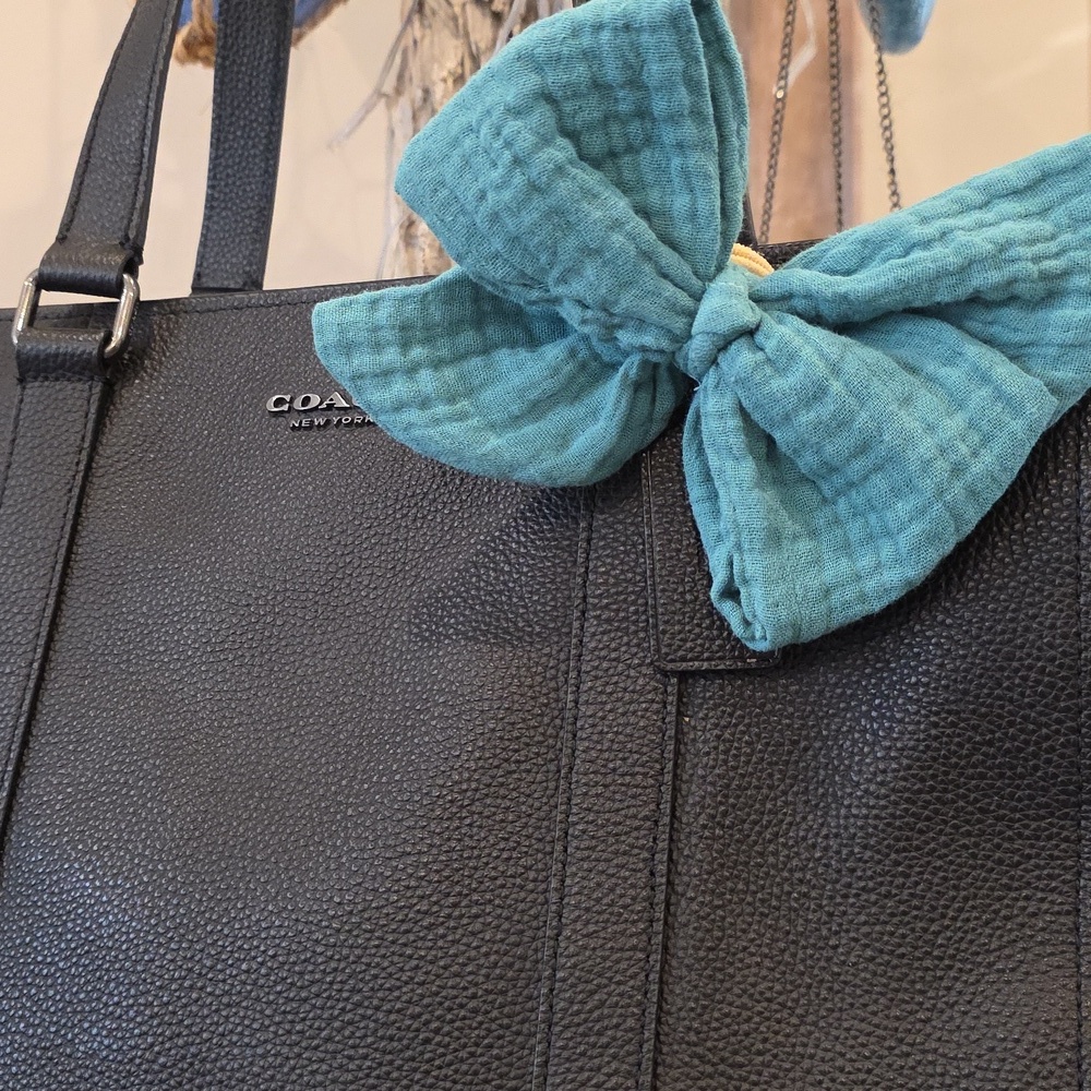 COACH HUDSON DOUBLE HANDLE TOTE#8157 WITH HANDMADE BOW BY JOJOSTYLES - Picture 2 of 10